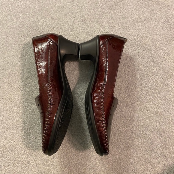 SAS Sonyo Bordo Slip-On Heel - Picture 6 of 13